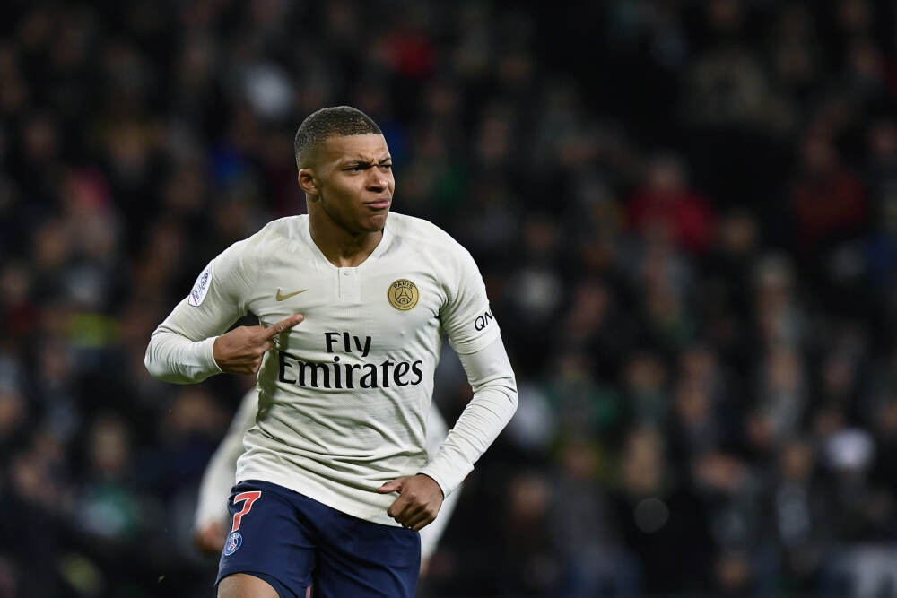 看美股实时行情，五大财经App推荐：新浪财经为何成为投资者首选？